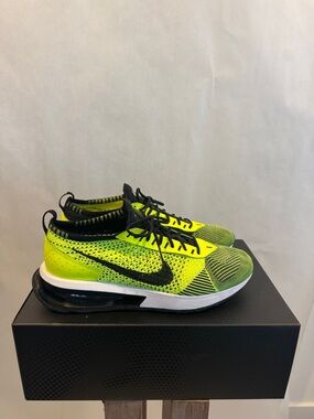 Men’s Nike Air Max Flyknit Racer Sneakers